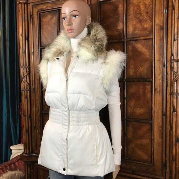 NWOT Moda International Sugar Removable Faux Fur Puffer Vest - Picture 3 of 16